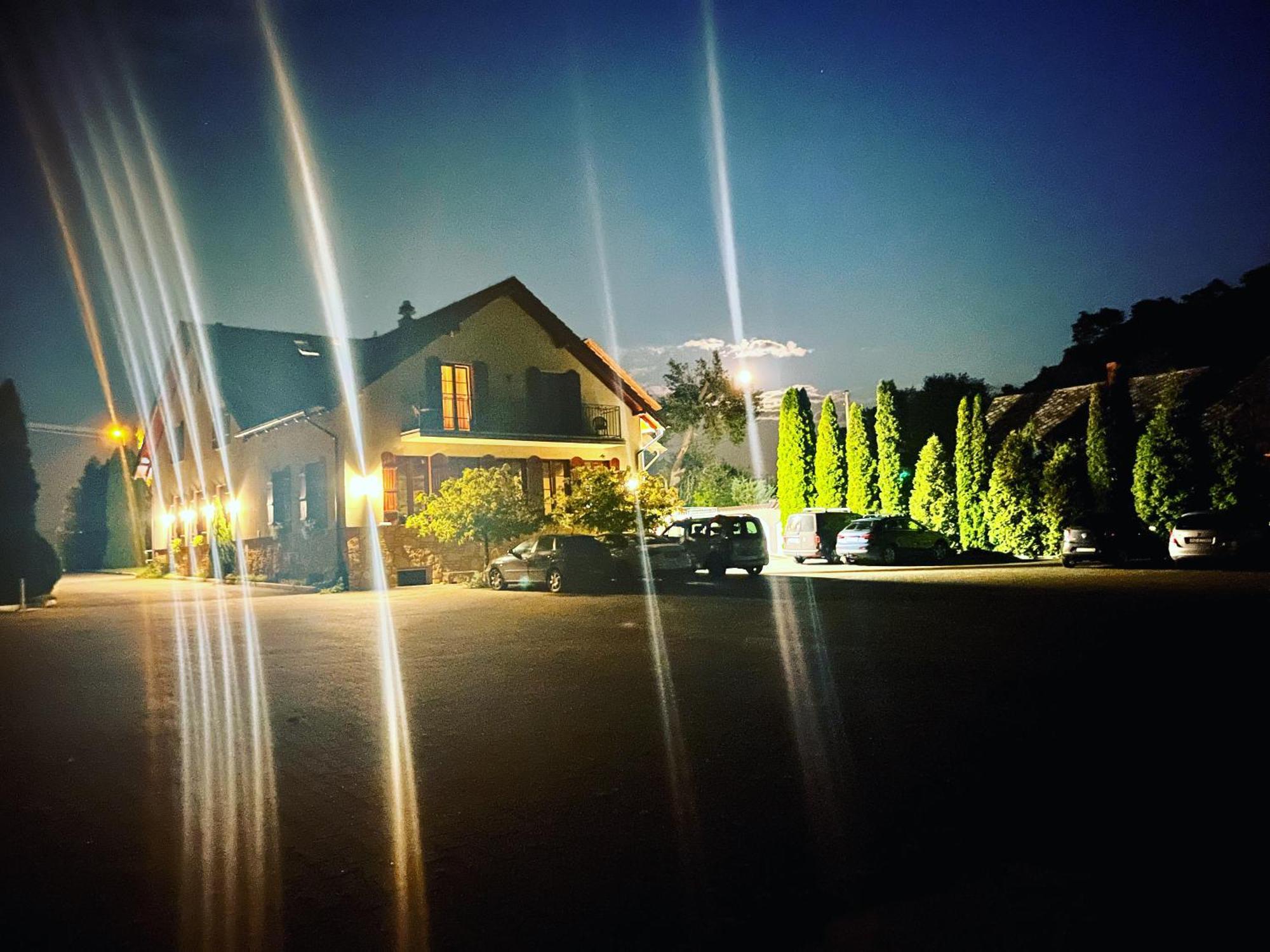 Hotel Radzewice Eksteriør billede